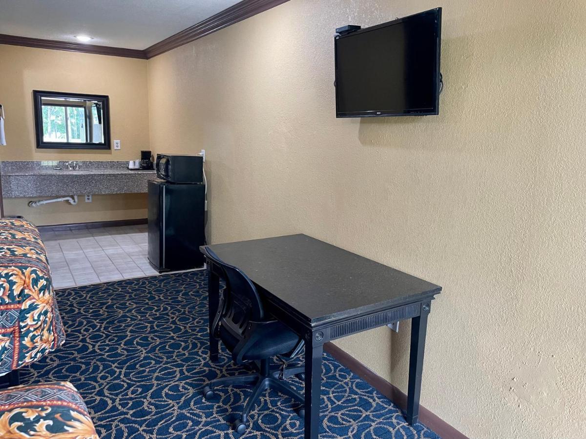 Super 6 Inn Carencro Экстерьер фото